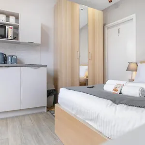  Apartment Modern In The Heart Of 2 United Kingdom
